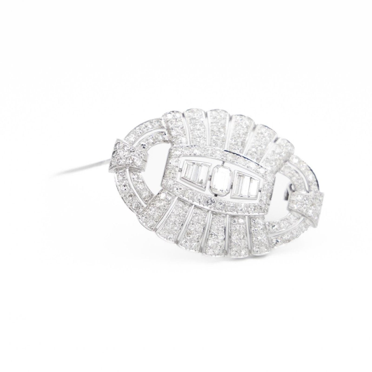 Broche Art déco en or blanc et diamant - Castafiore