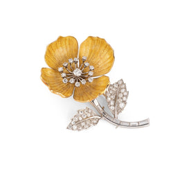 Broche BOUCHERON "Eglantine" en or blanc, platine, émail jaune et diamants - Castafiore