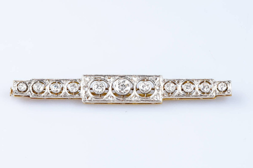 Broche diamant en or blanc 18 carats - Castafiore