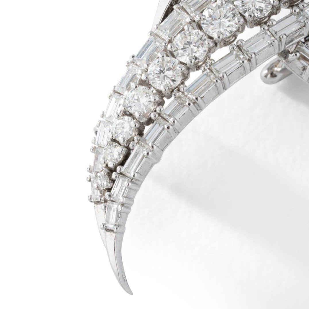 Broche en or blanc et diamants - Castafiore