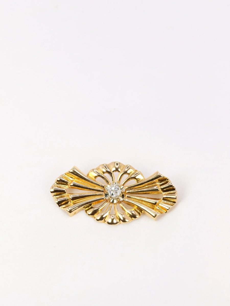 Broche noeud vintage en or et diamant Old mine Cut - Castafiore