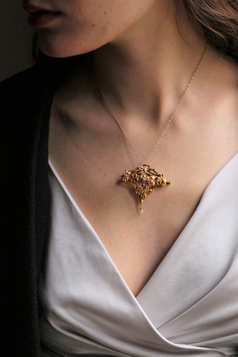 Broche - Pendentif en or jaune et platine et en perle - Castafiore