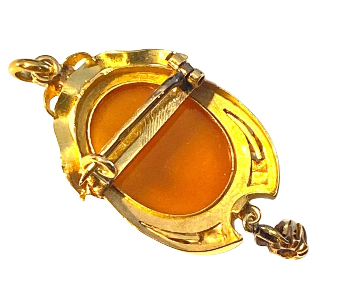 Broche pendentif en or jaune18 carats , camée et perle fine, époque Napoléon III - Castafiore