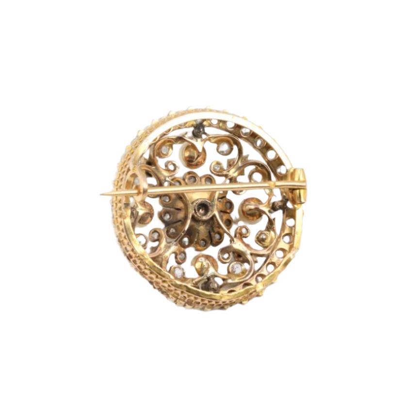 Broche ronde en or, diamants taillés en rose et perles fines - Castafiore