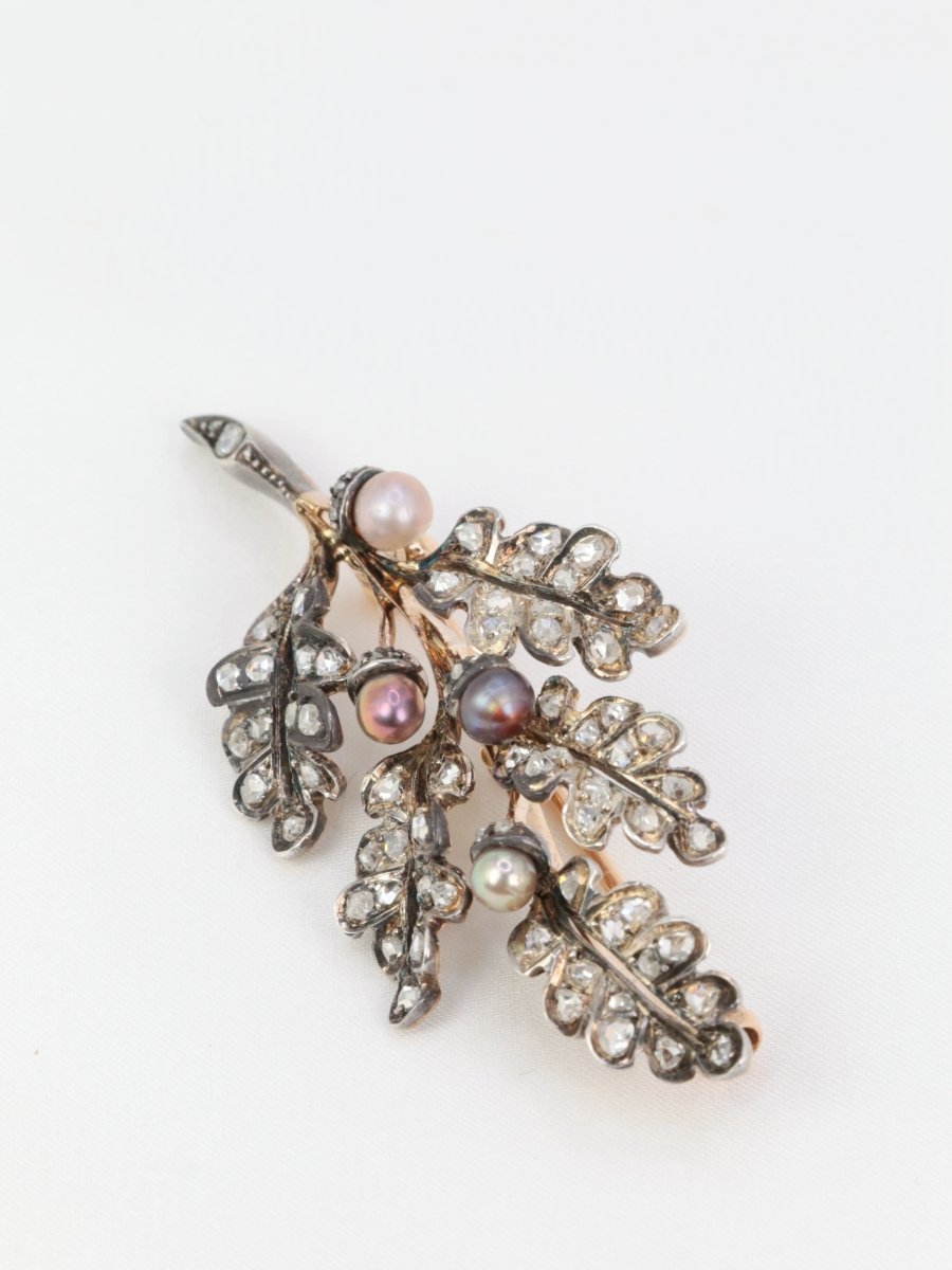 Broche victorienne feuille en or, argent diamants et perles fines - circa 1880 - Castafiore