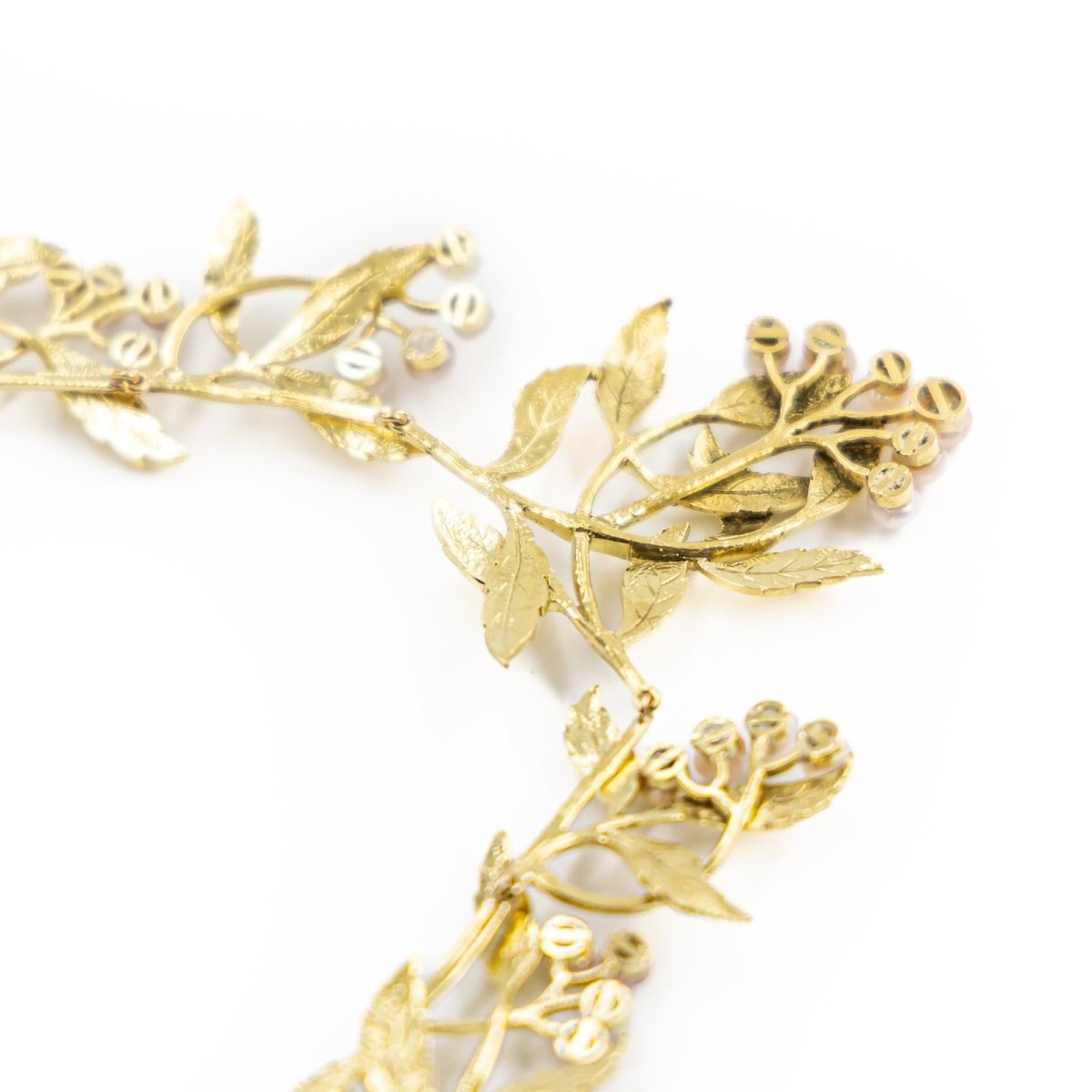 Collier Art nouveau feuillage en or jaune et perles - Castafiore