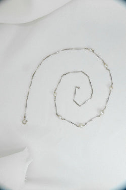 Collier chaîne vintage en bâtonnets d’or et perles - Castafiore