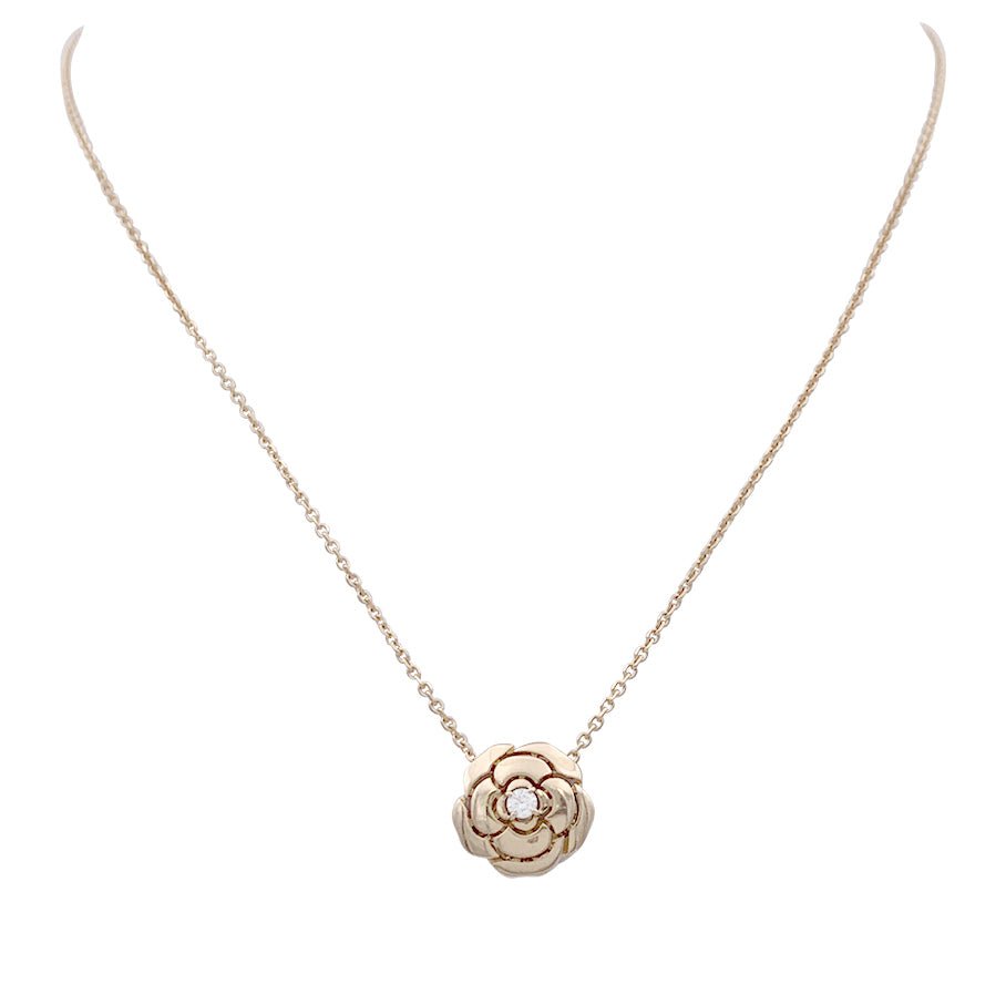 Collier Chanel, "Extrait de Camélia", or rose, diamant. - Castafiore