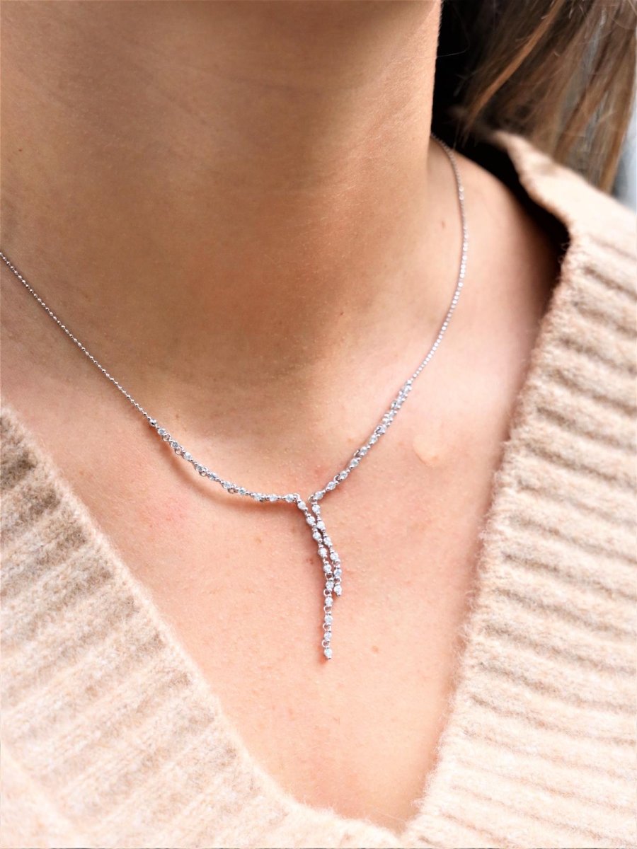 Collier Cravate en or blanc et diamants - Castafiore