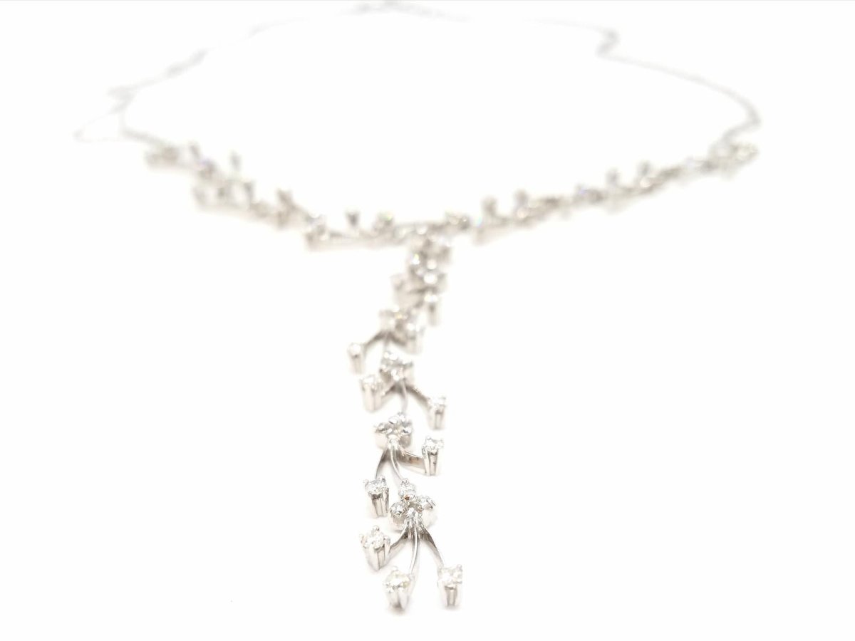 Collier Cravate en or blanc et diamants - Castafiore