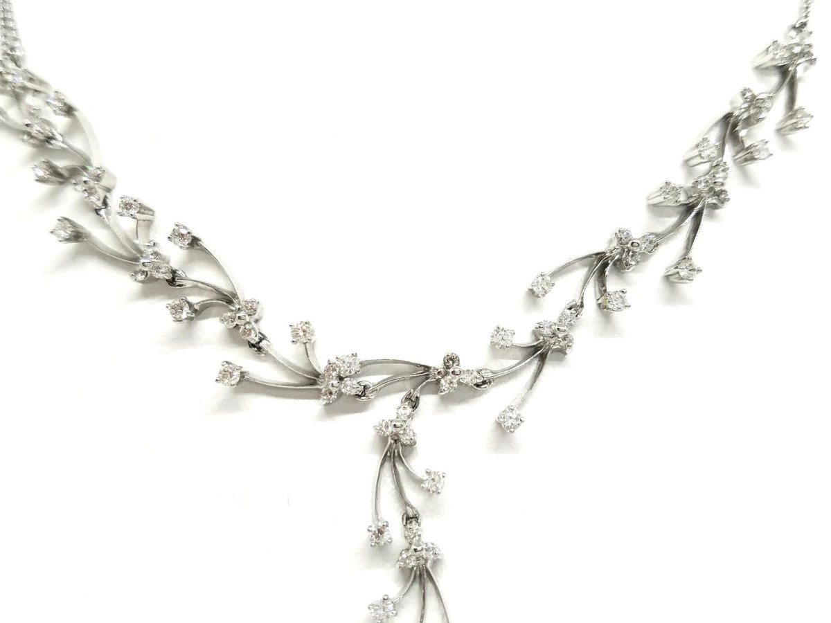 Collier Cravate en or blanc et diamants - Castafiore