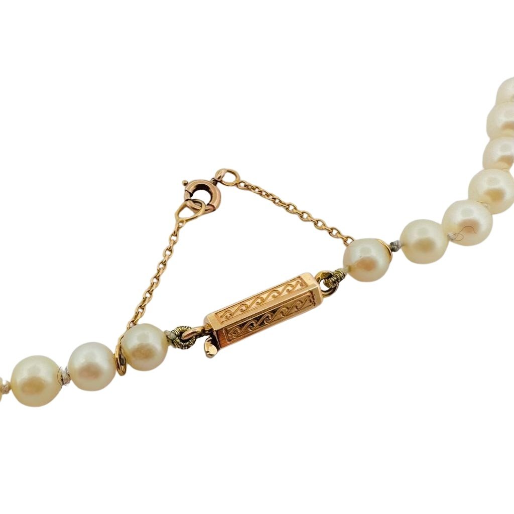 Collier de perles avec fermoir en or jaune - Castafiore