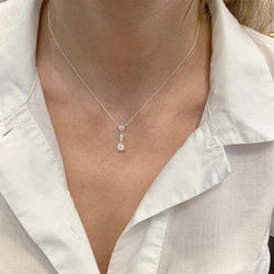 Collier en or blanc, diamants - Castafiore