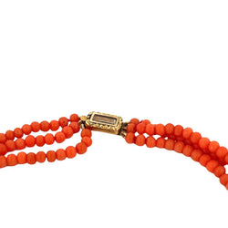 Collier en or jaune et perles de corail - Castafiore