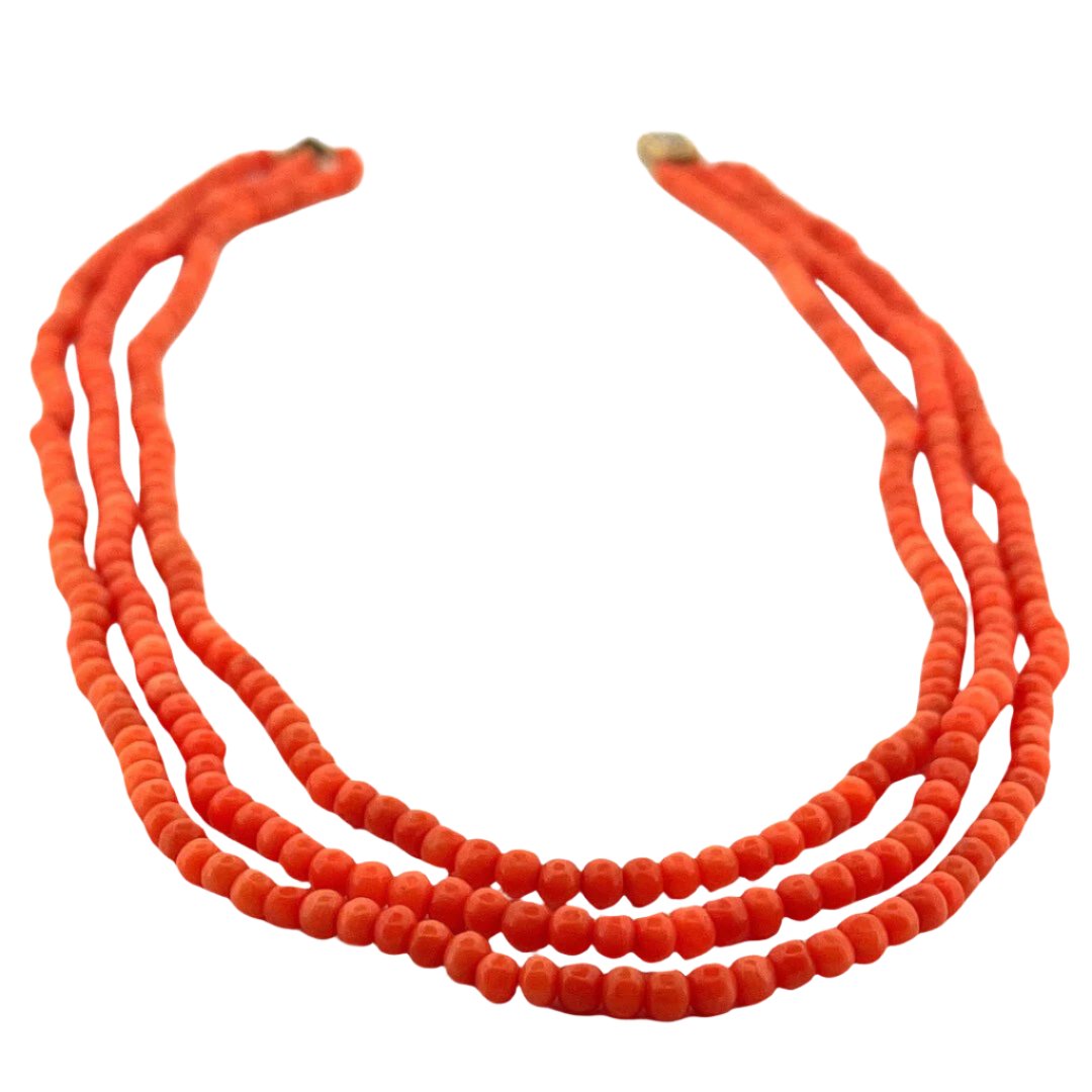 Collier en or jaune et perles de corail - Castafiore