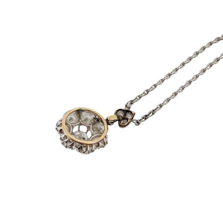 Collier Fleur en or blanc, platine et diamants - Castafiore