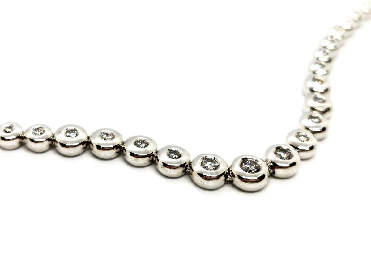 Collier ligne de diamants en or blanc - Castafiore