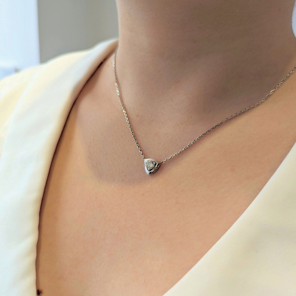 Collier Mauboussin en or blanc et diamant - Castafiore