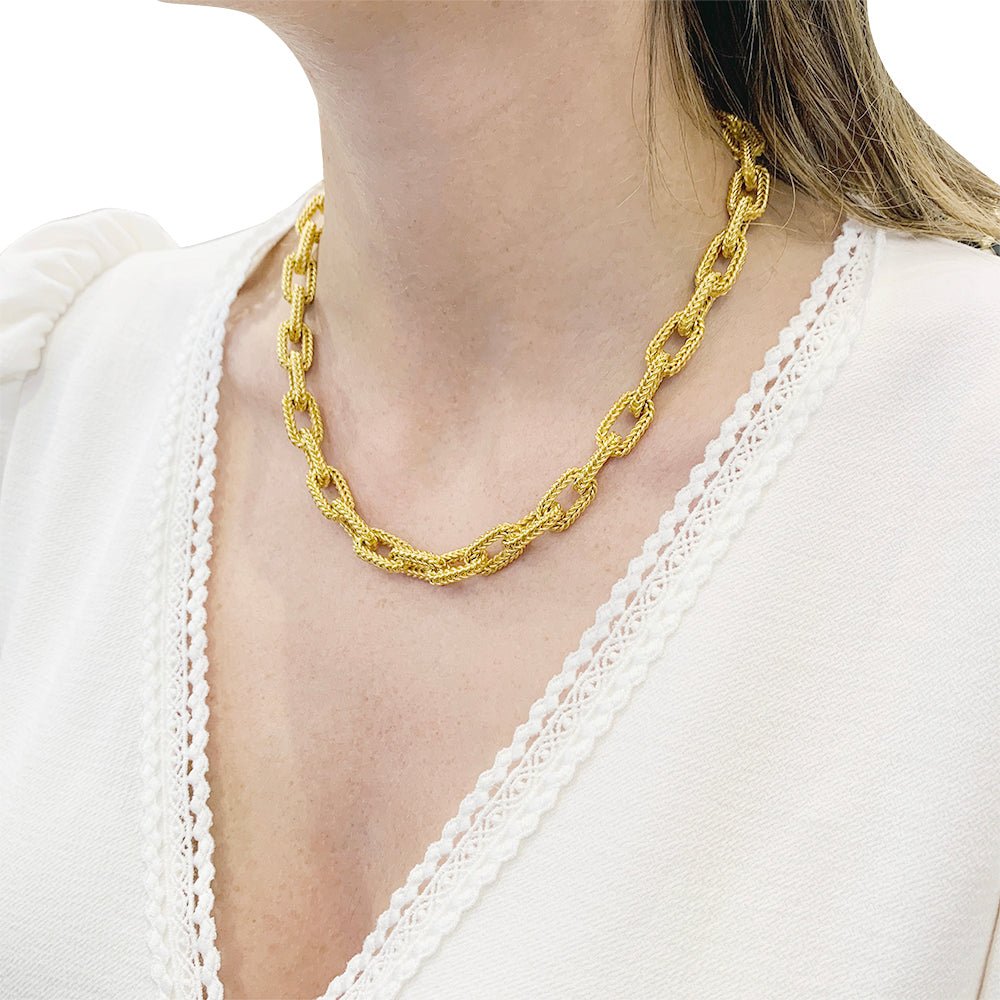 Collier or jaune, maille marine. - Castafiore