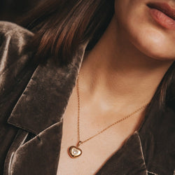 Collier Pendentif CHOPARD "Happy Diamonds" en or jaune et diamants - Castafiore