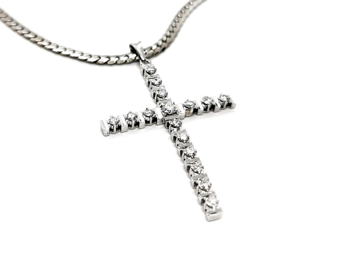 Collier Pendentif croix en or blanc et diamants - Castafiore