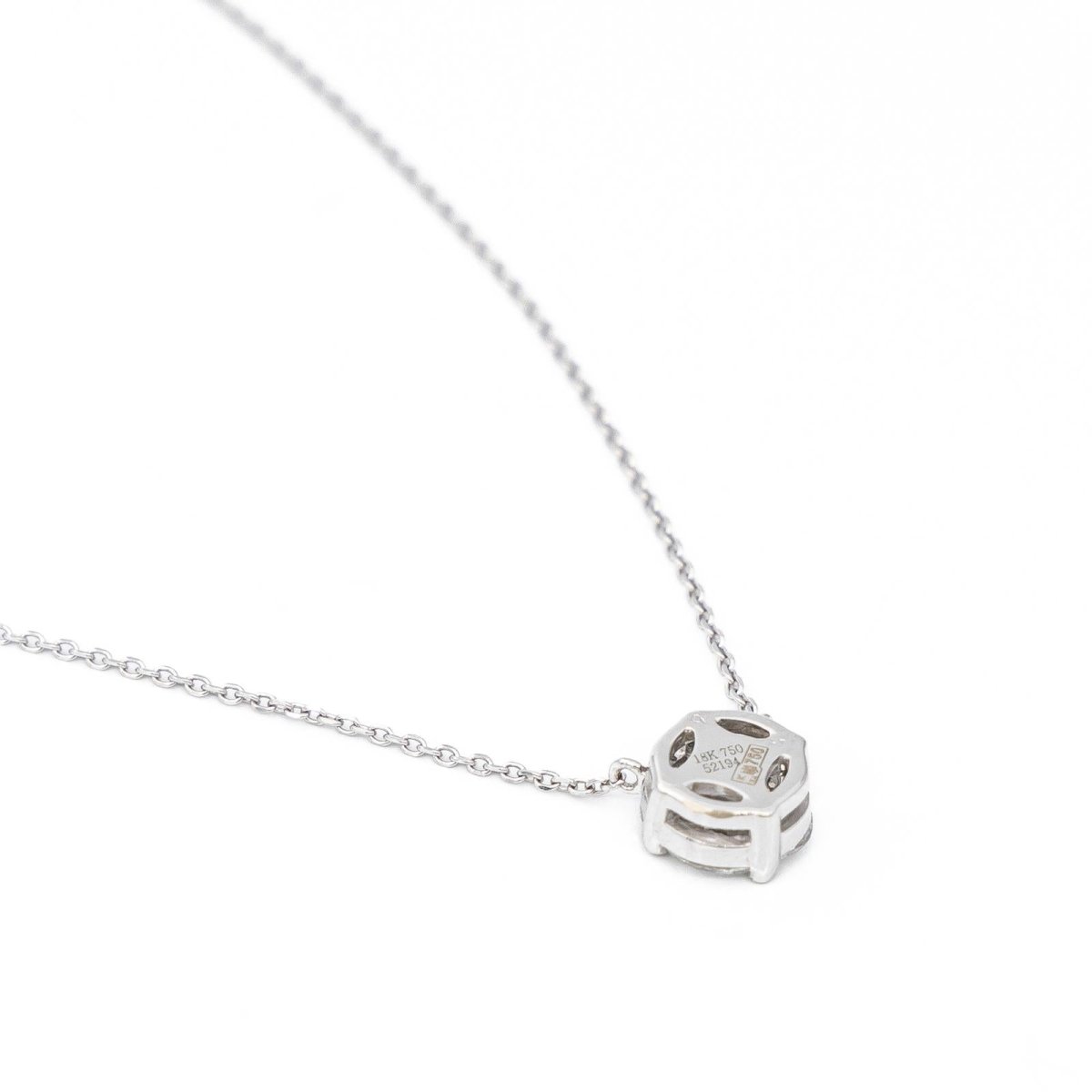 Collier Pendentif en or blanc et diamants - Castafiore