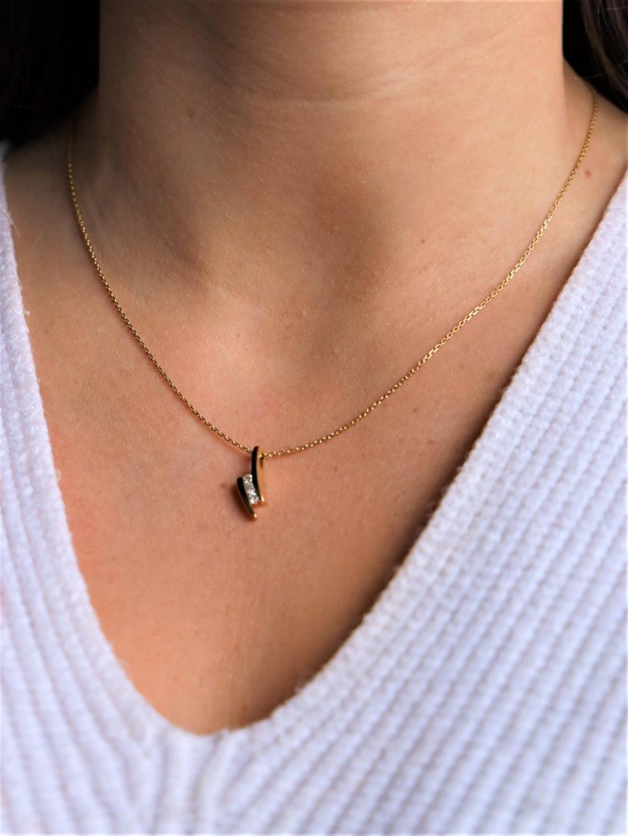 Collier Pendentif en or jaune et diamants - Castafiore