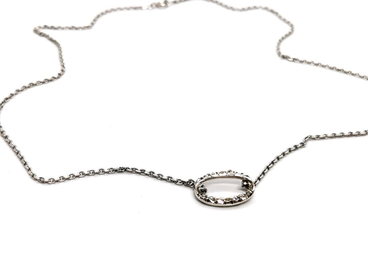 Collier Pendentif oval en or blanc et diamants - Castafiore
