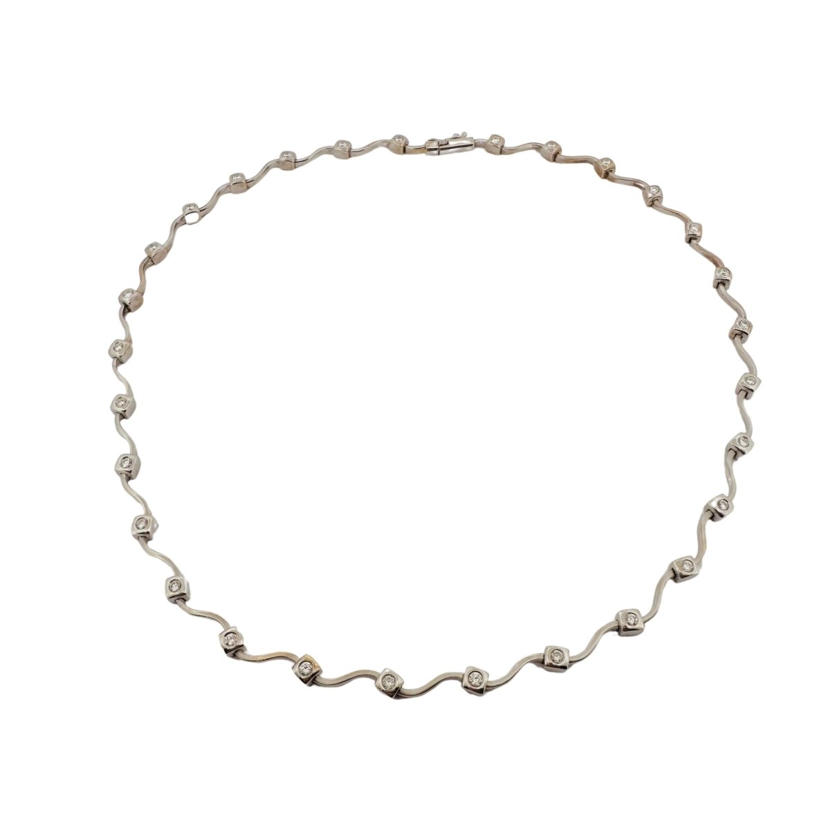 Collier ras de cou en or blanc et diamants - Castafiore