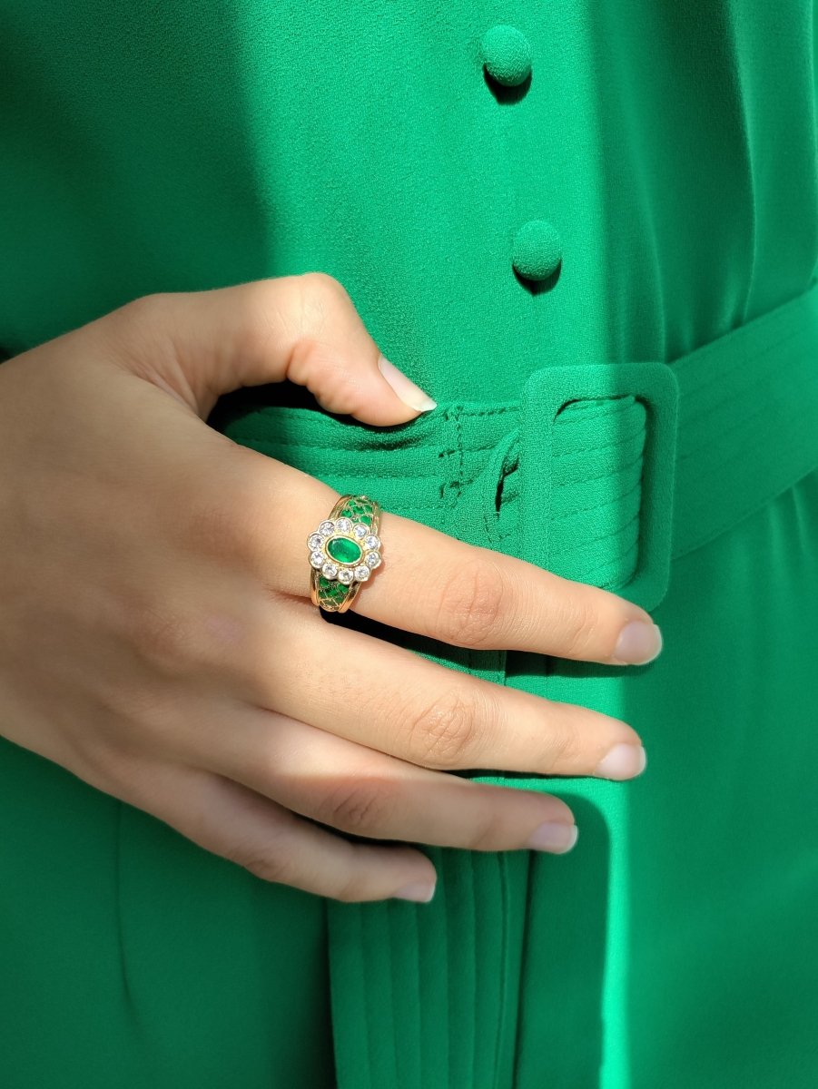 Korloff Bague Marguerite émeraude Diamants - Castafiore