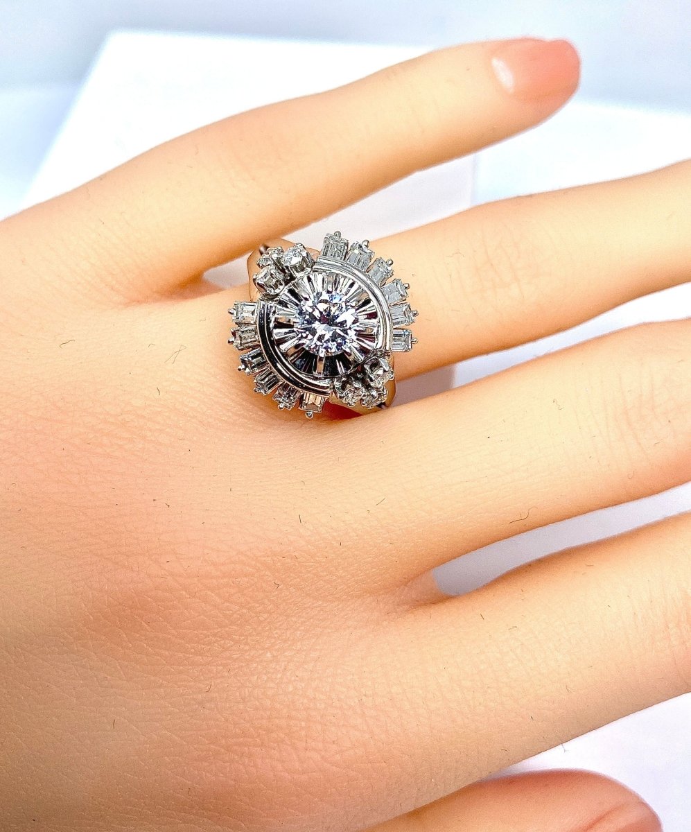 Magnifique bague en platine en diamants baguettes et diamants ronds . - Castafiore