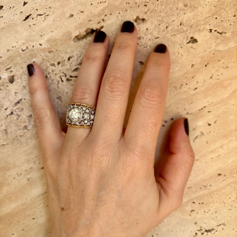 Mario Buccellati Diamond Gold Band Ring - Castafiore