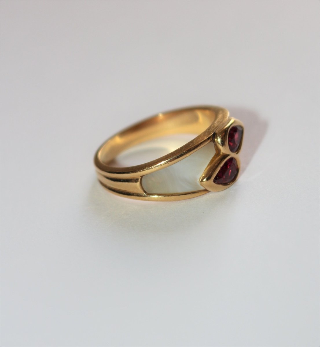 MAUBOUSSIN bague NADIA rubis & nacre - Castafiore