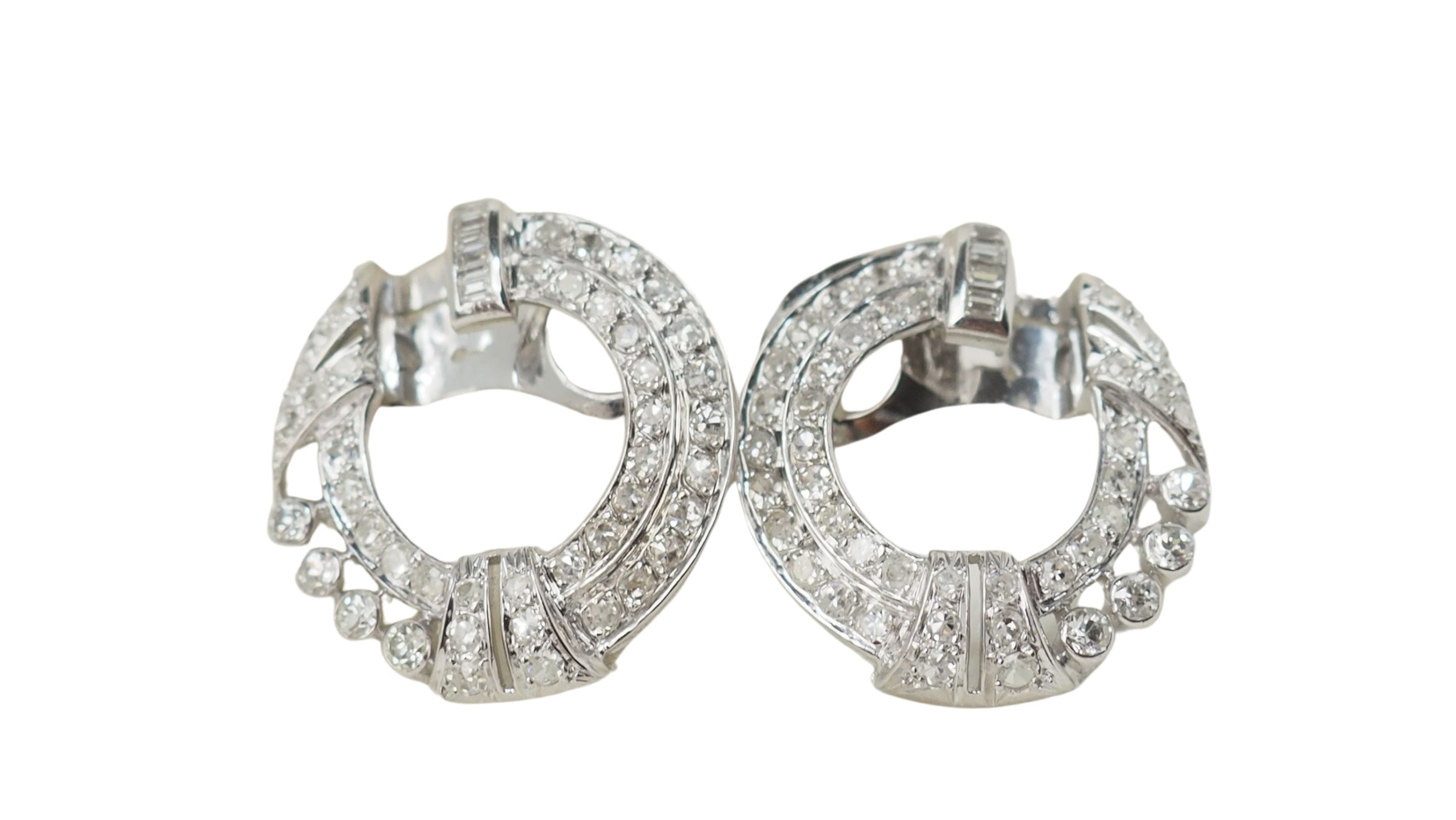 Boucles d'oreilles en or blanc et diamants