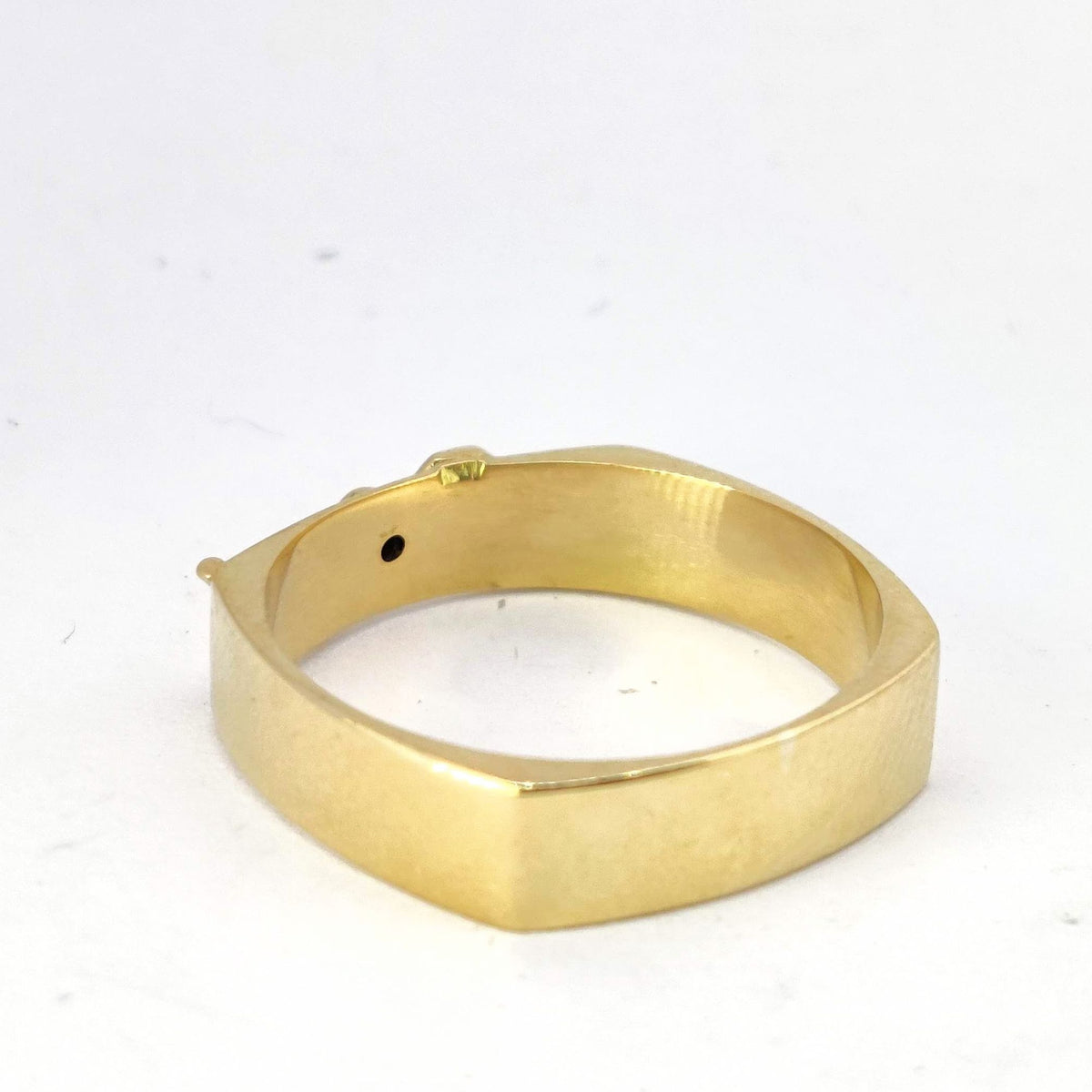 Bague en or jaune et diamant