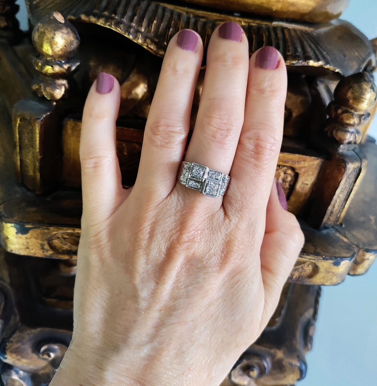 Art Deco ring in platinum and diamonds