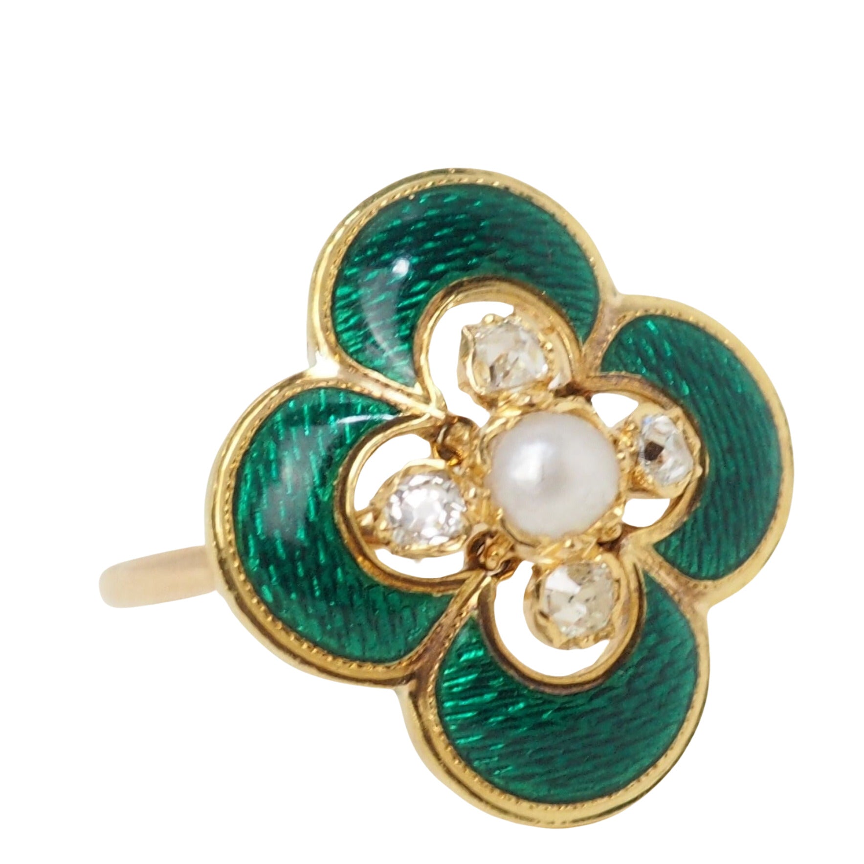 Bague ancienne en or jaune, perle et diamants