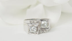 Bague Art Déco en platine et diamants