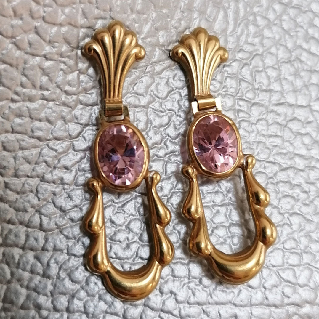 Pair of vintage earrings