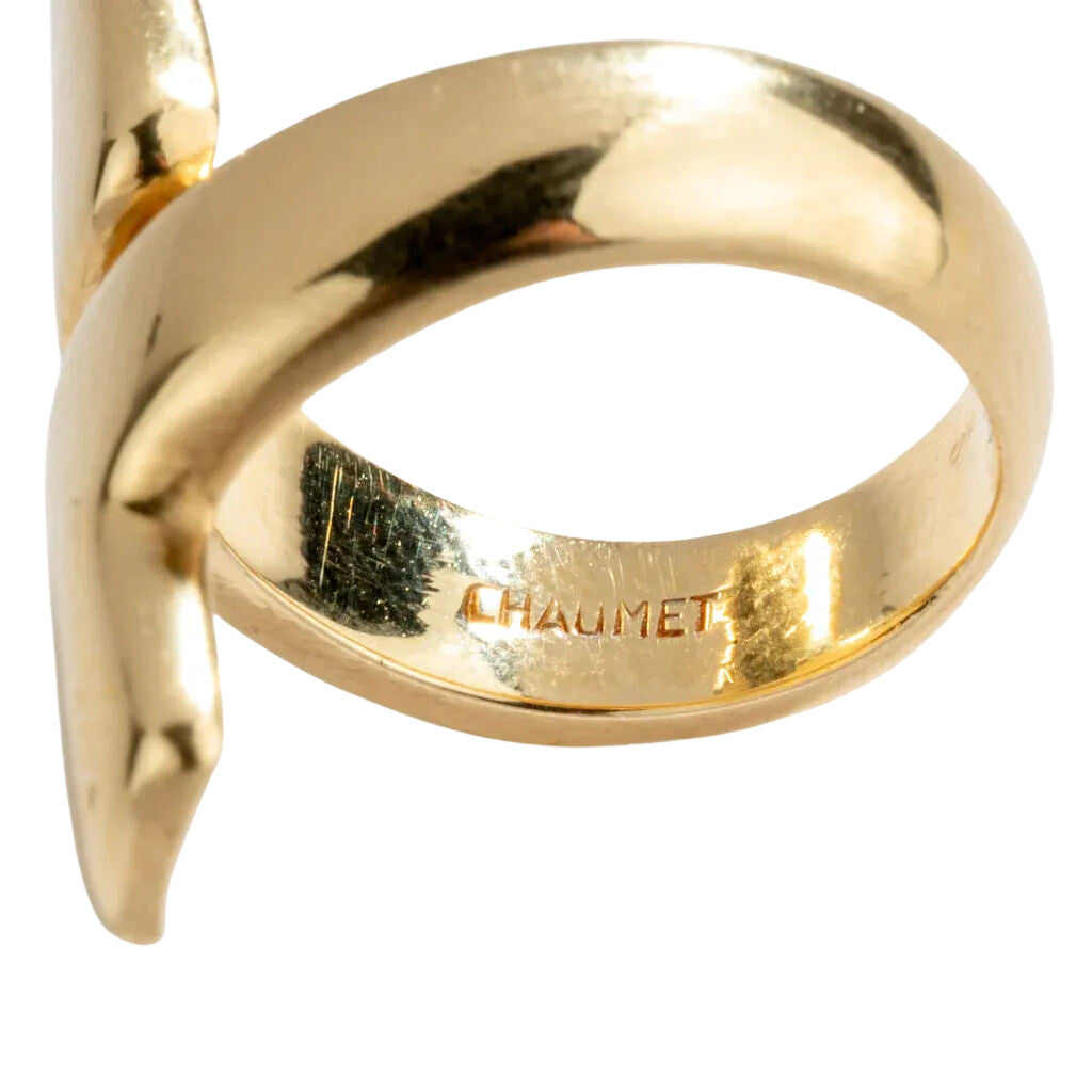 Geometric yellow gold ring from Chaumet