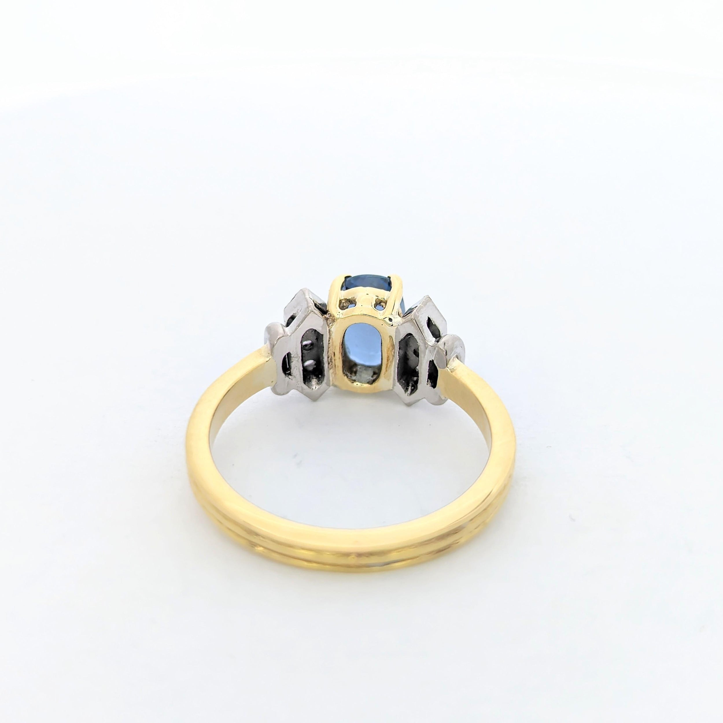 Bague 2 ors diamants et Aigue-marine