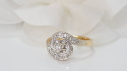 Bague en or bicolore et diamants