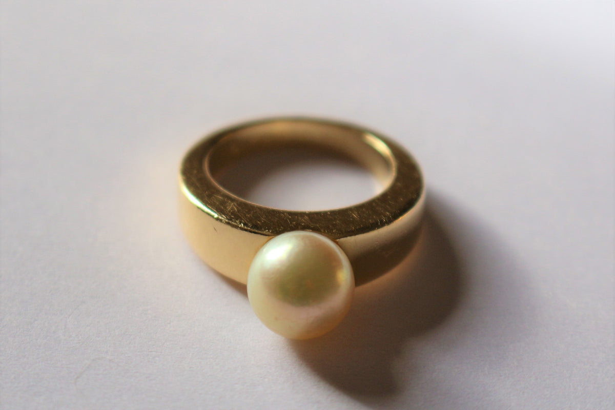 OJ Perrin pearl ring
