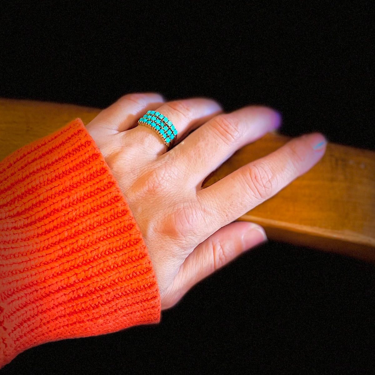 Bague Semainier en or jaune et turquoises