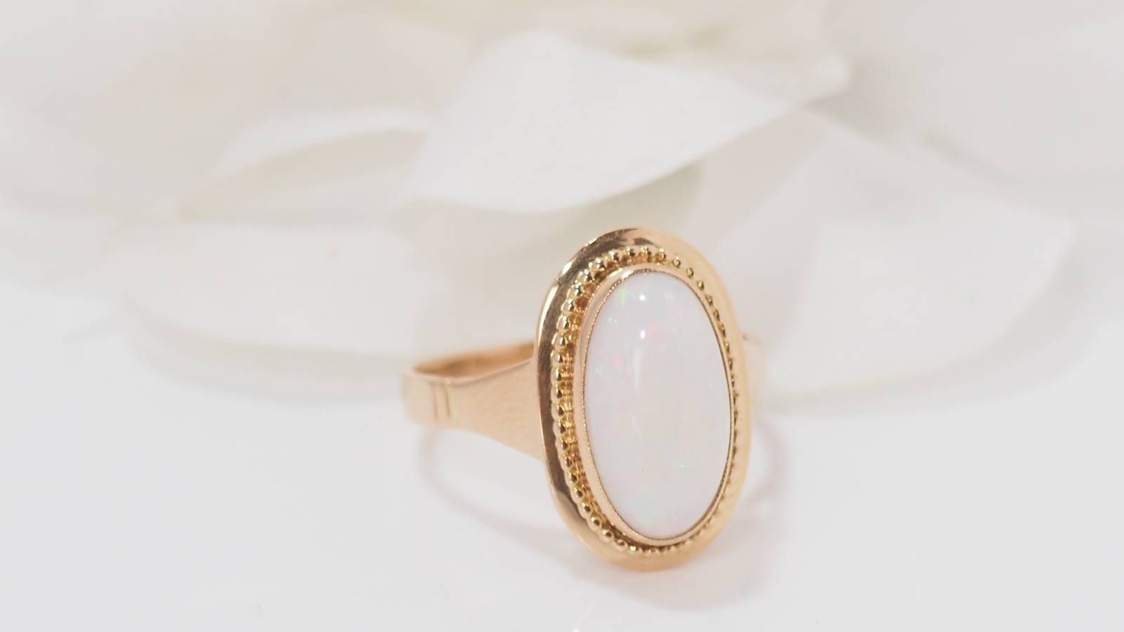 Rose gold and Opal ring 