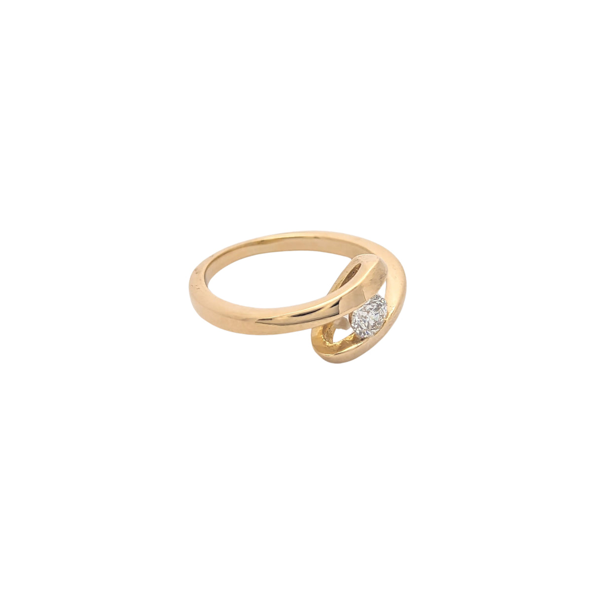 Bague en or jaune et diamant