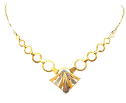 Collier en or 18 carats à décor géométrique, époque Art Deco