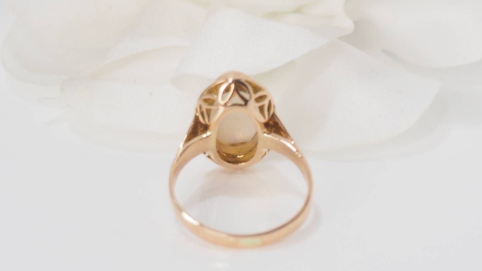 Rose gold and Opal ring 