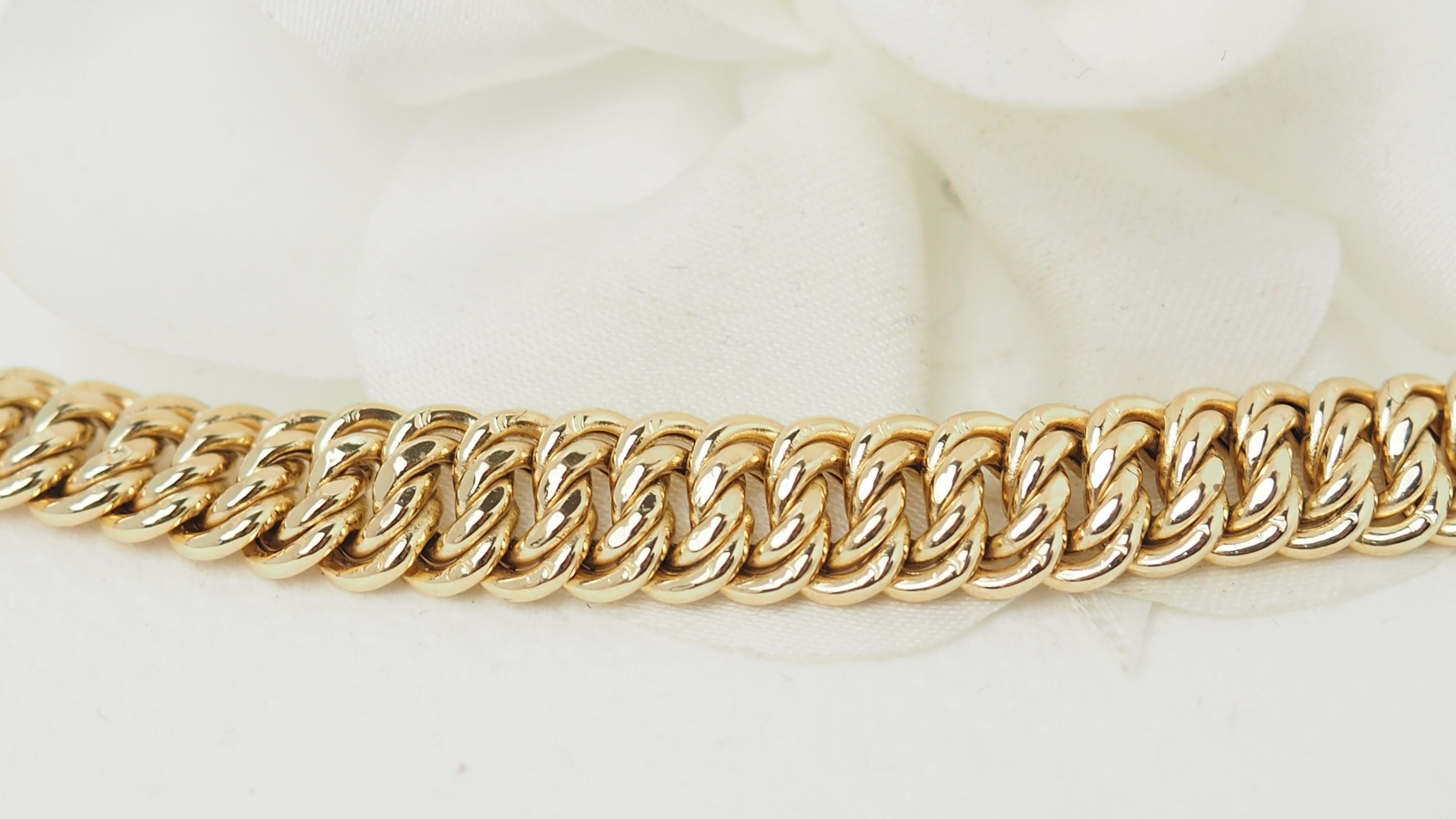 Bracelet Maille Américaine En Or Jaune