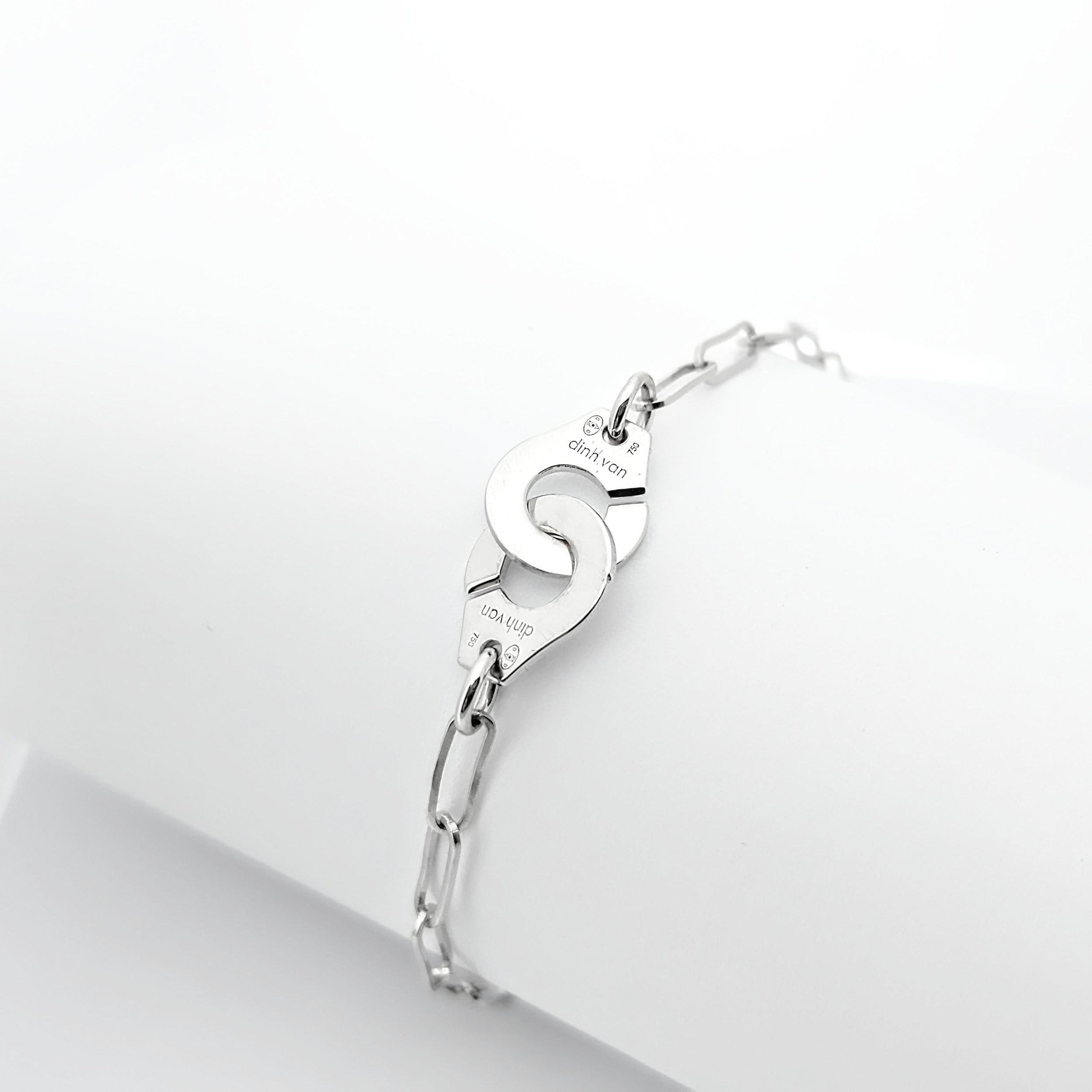 Bracelet Dinh Van Menottes R10 or blanc